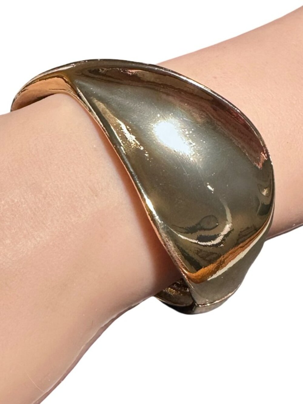 Clamper Hinged Cuff Bracelet Gold Tone Modernist Style Curved Womens Jewelry